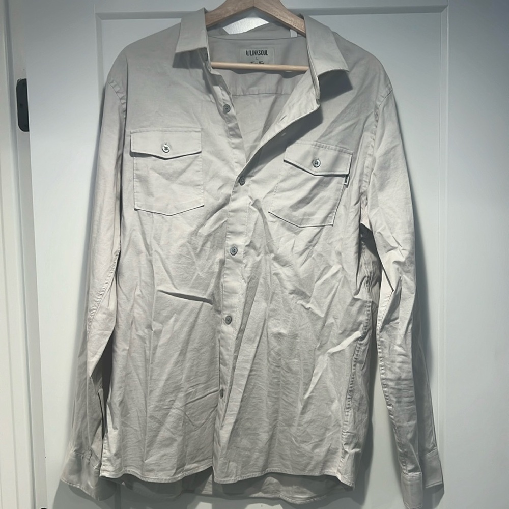 Link soul button up shirt never worn